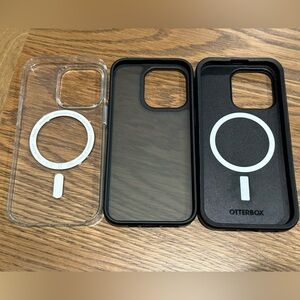 3 iPhone 14 Pro Cases